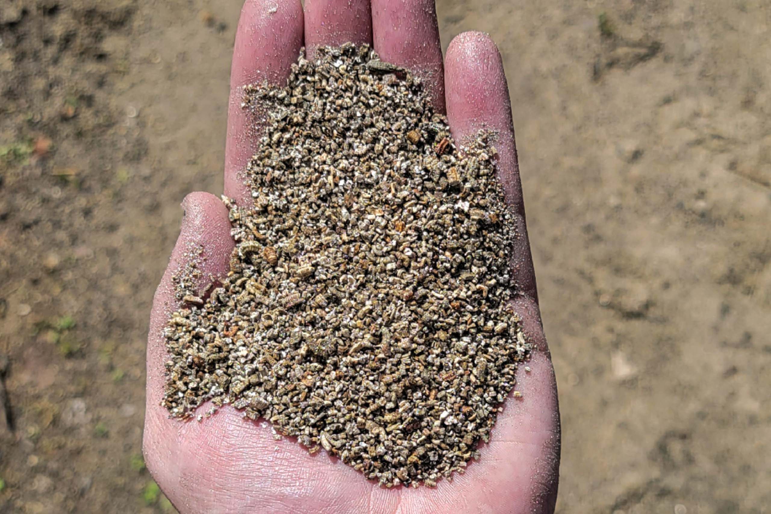 Vermiculite-B